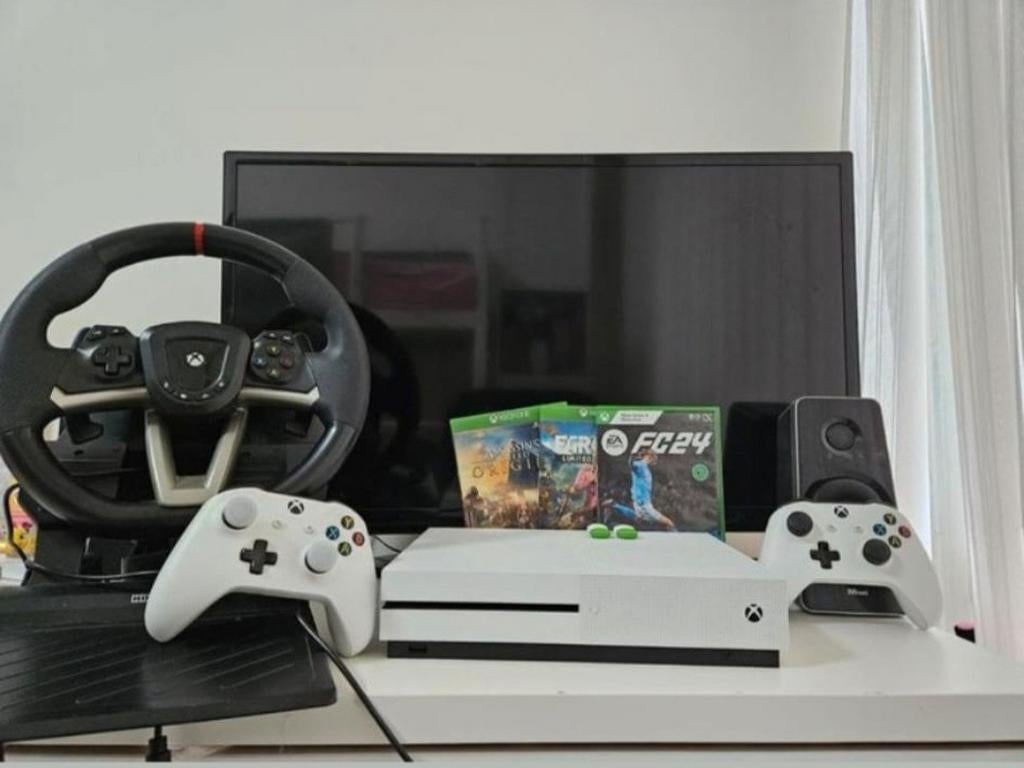 Xbox One Set met accessoires en games, Spelcomputers en Games, Overige genres, 2 spelers, Ophalen of Verzenden, Zo goed als nieuw