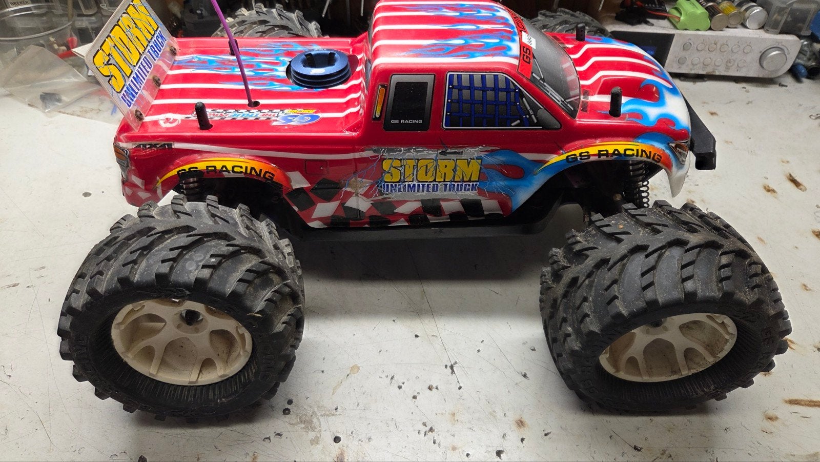 te koop gs storm monstertruck, Gebruikt, Auto offroad, Ophalen of Verzenden, Schaal 1:8