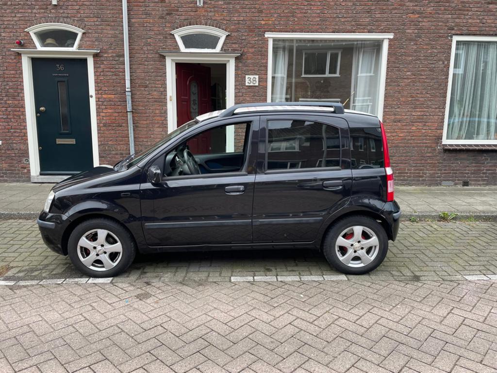 Fiat Panda 1.2 2010 Zwart, 1242 cc, Zwart, Origineel Nederlands, Handgeschakeld