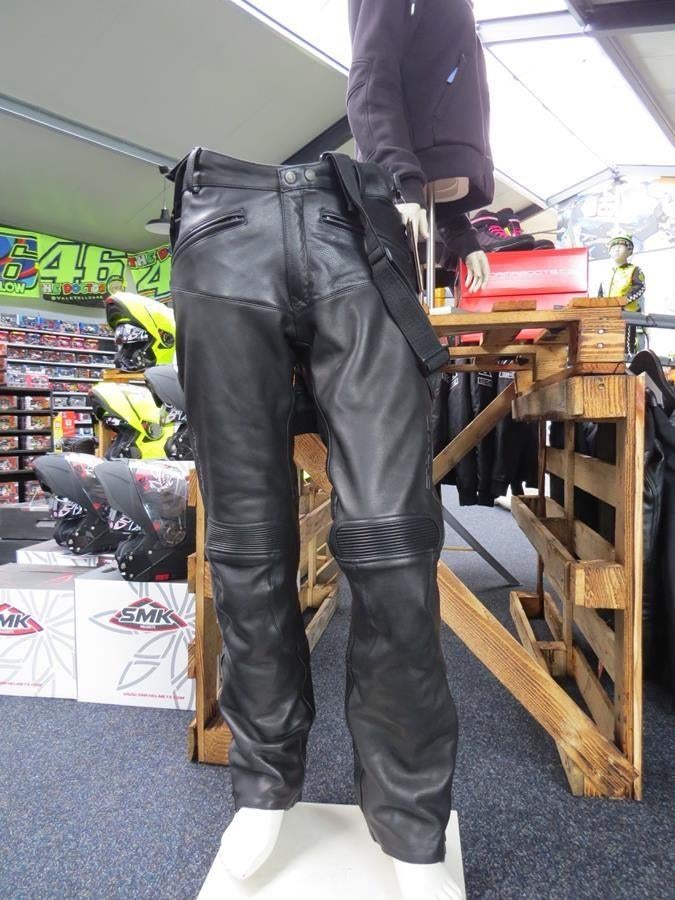 Nieuwe lederen motorbroek rechte pijp maat 54 nu 179, Info@igmtrading.nl, Broek | leer, Heren, Haaksbergen
