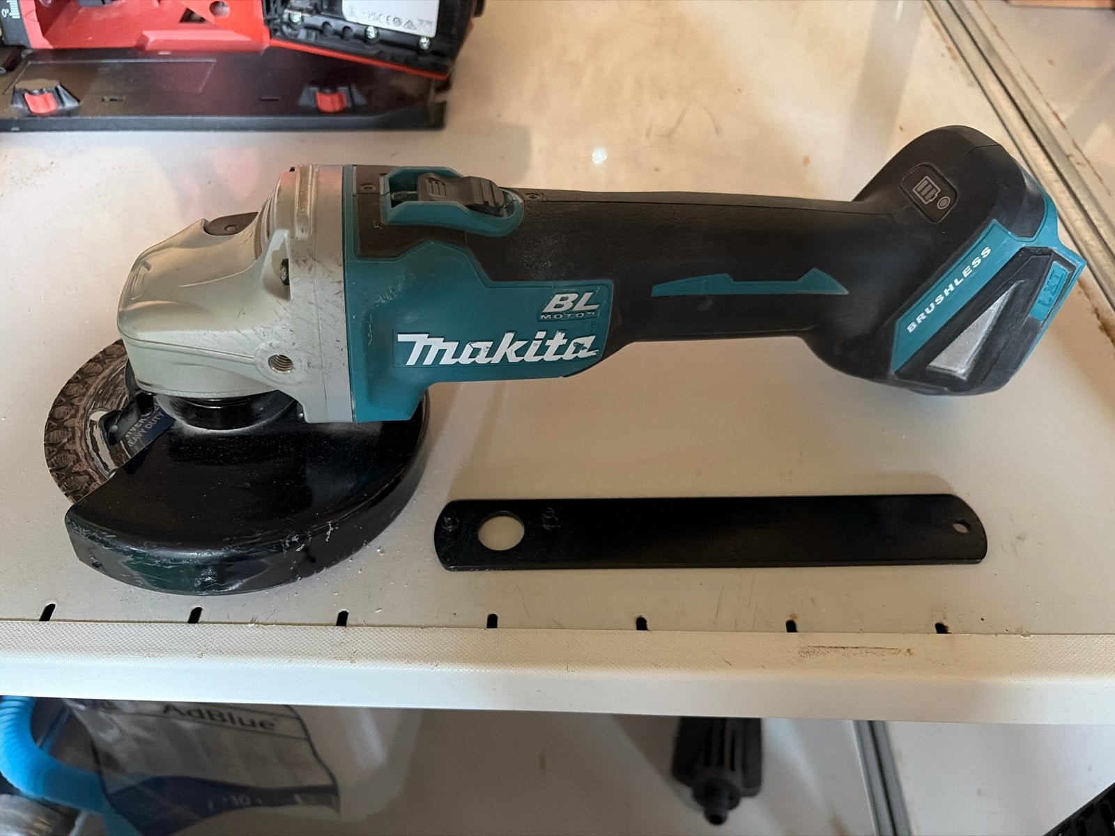 Makita DGA504 Accu Haakse Slijper 18V - Zo goed als nieuw, Ophalen of Verzenden, Zo goed als nieuw, Overige typen