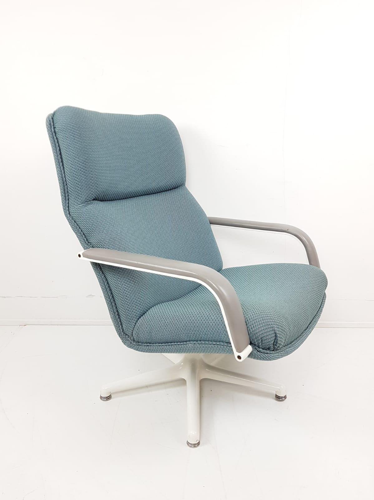 Artifort draaifauteuil blauw grijs ploegstof fauteuil nieuw, Modern vintage, ., 75 tot 100 cm, Ophalen of Verzenden