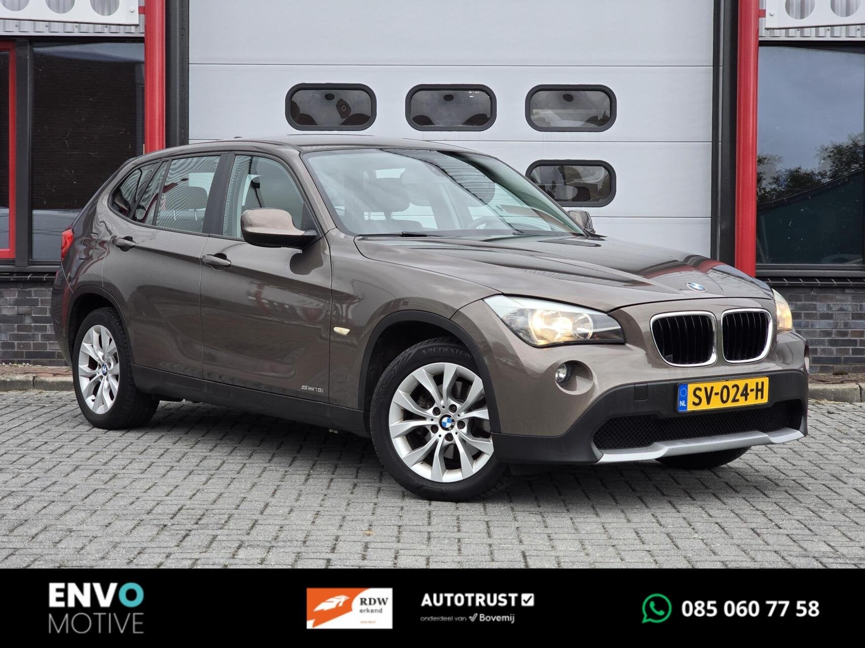 BMW X1 sDrive18i Executive Automaat Trekhaak/PDC/Navi/LMV, Auto's, Euro 5, 4 cilinders, Origineel Nederlands, Onderhoudsboekje