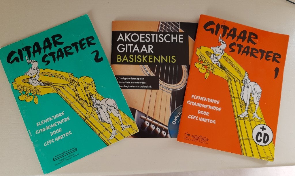 Gitaarstarter 1 en 2 plus basiskennis akoestische gitaar, Ophalen of Verzenden, Gelezen, Instrument
