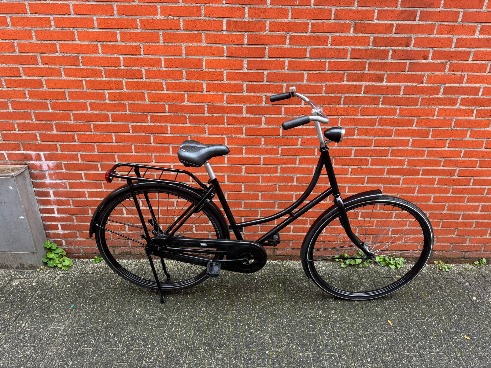 Zwarte oma fiets 28 inch stadsfiets met lampjes 51 cm, 50 tot 53 cm, Ophalen, Zo goed als nieuw, Terugtraprem