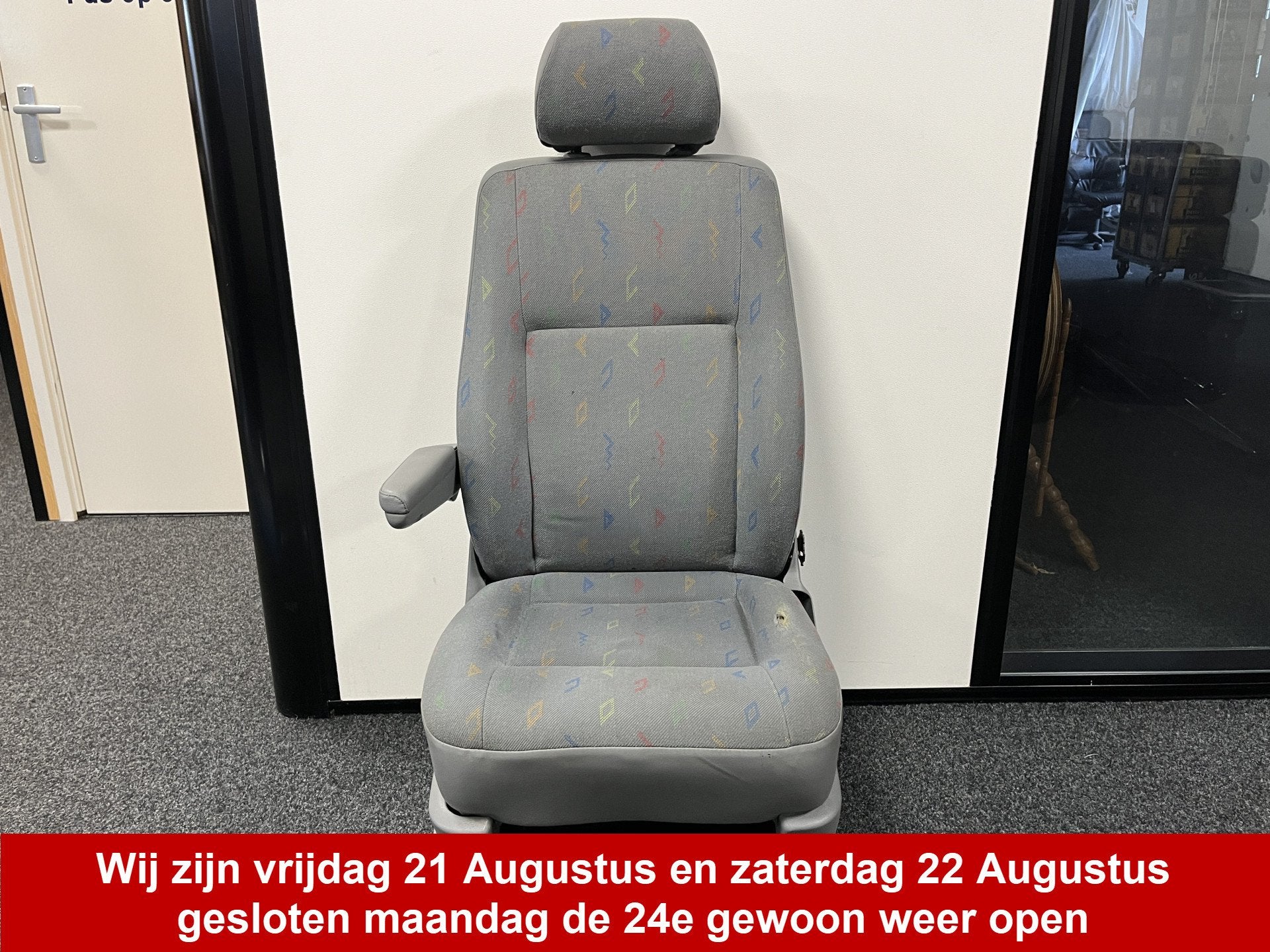 bijrijders stoel Volkswagen Transporter Passagiersstoel Comf, Dani Autobedrijven B.V., Gebruikt, Verkoop@daniautomobielen.nl, Ootmarsumseweg 110
7665SE  ALBERGEN, NL