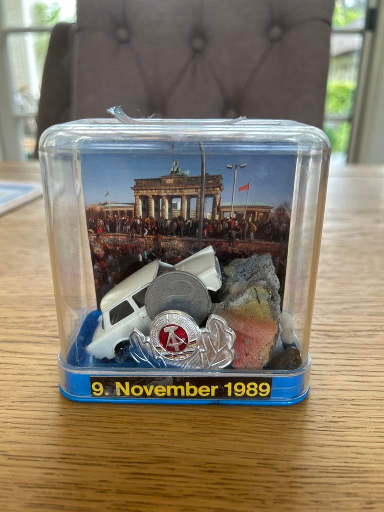 Berlijnse Muur Souvenir - 9 November 1989, Ophalen of Verzenden, Gebruikt