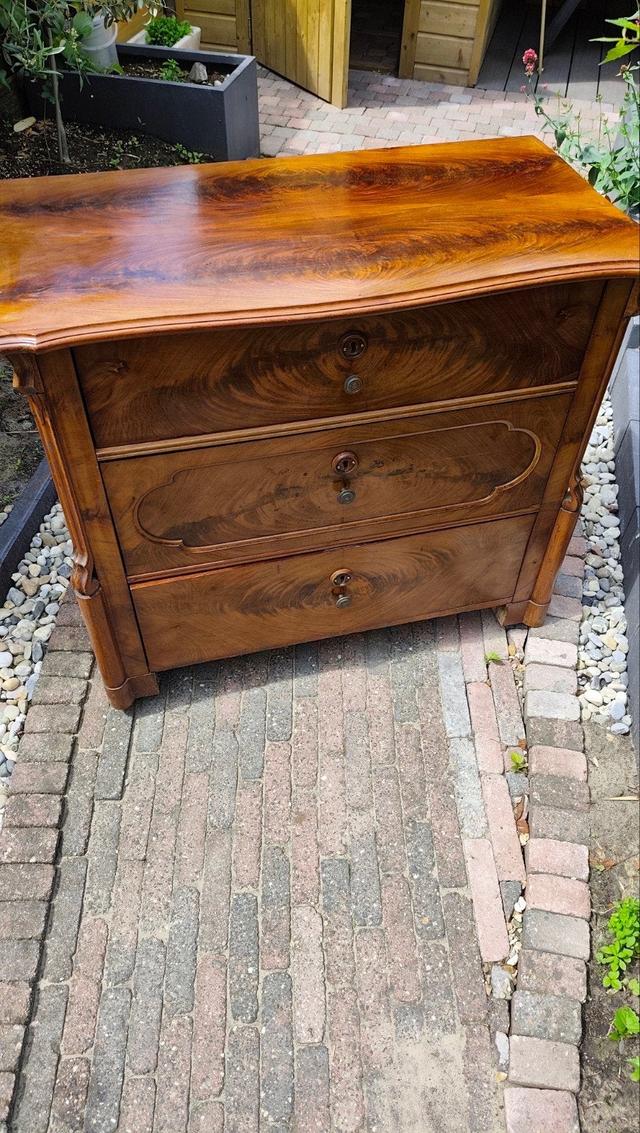 Antieke Biedemeier commode walnoten fineer, Ophalen