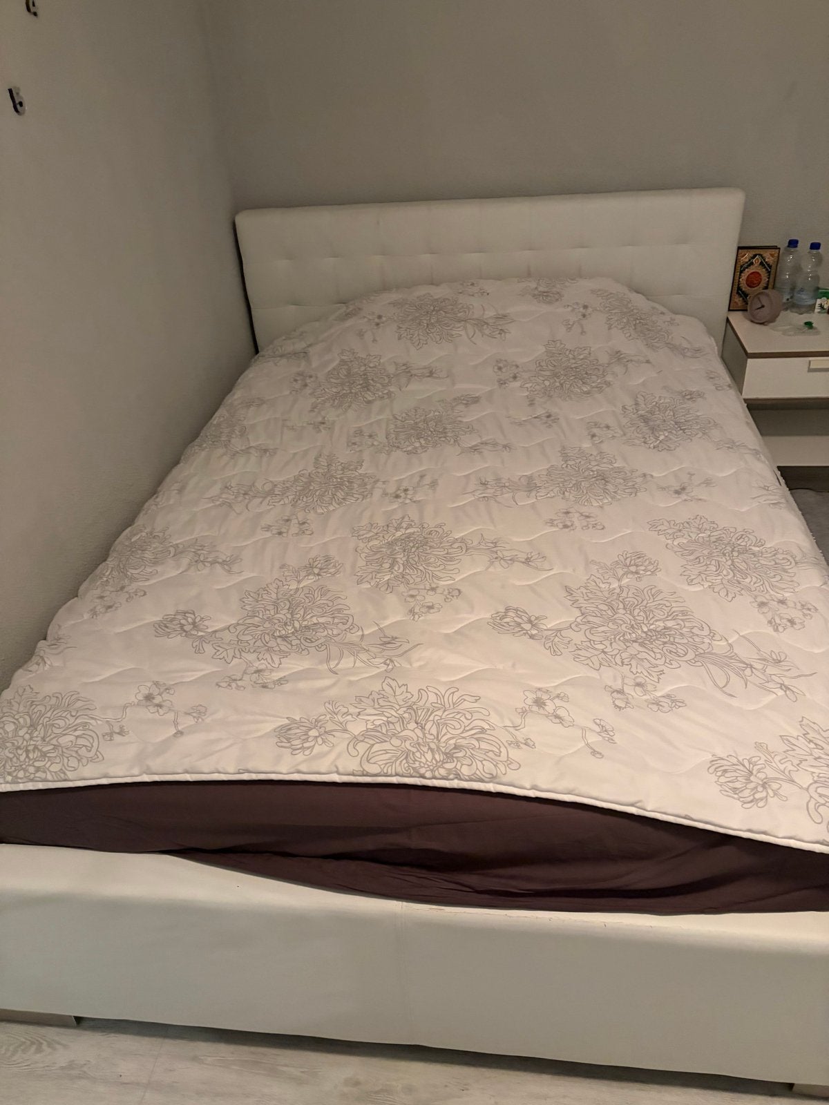 Tweepersoonsbed wit met lattenbodem. Exclusief matras, Ophalen, Overige materialen, Gebruikt, Wit