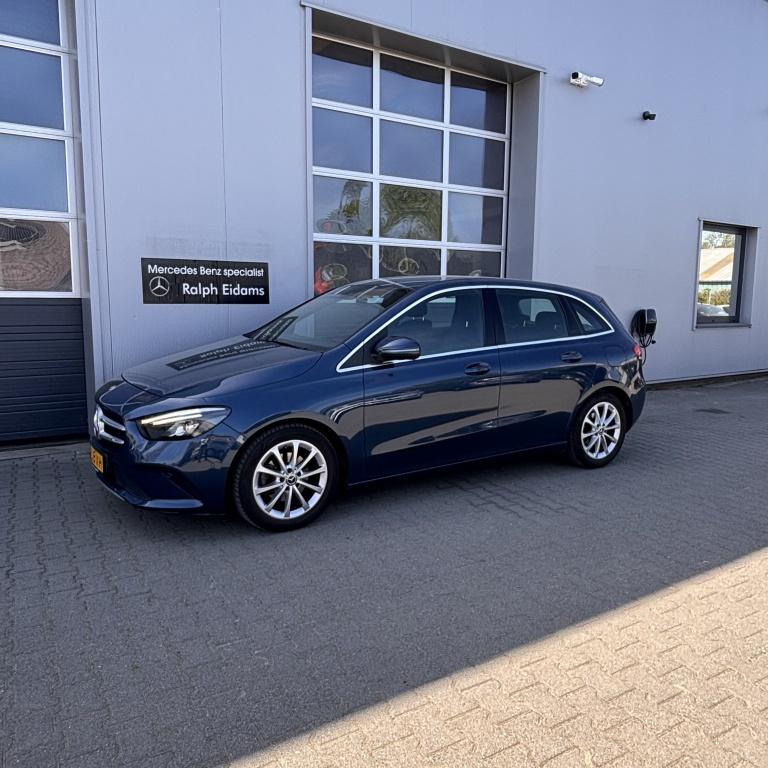 Mercedes-Benz B-Klasse 180 Laun. Ed. Prem. (bj 2019), 136 pk, Gebruikt, 4 cilinders, 700 kg