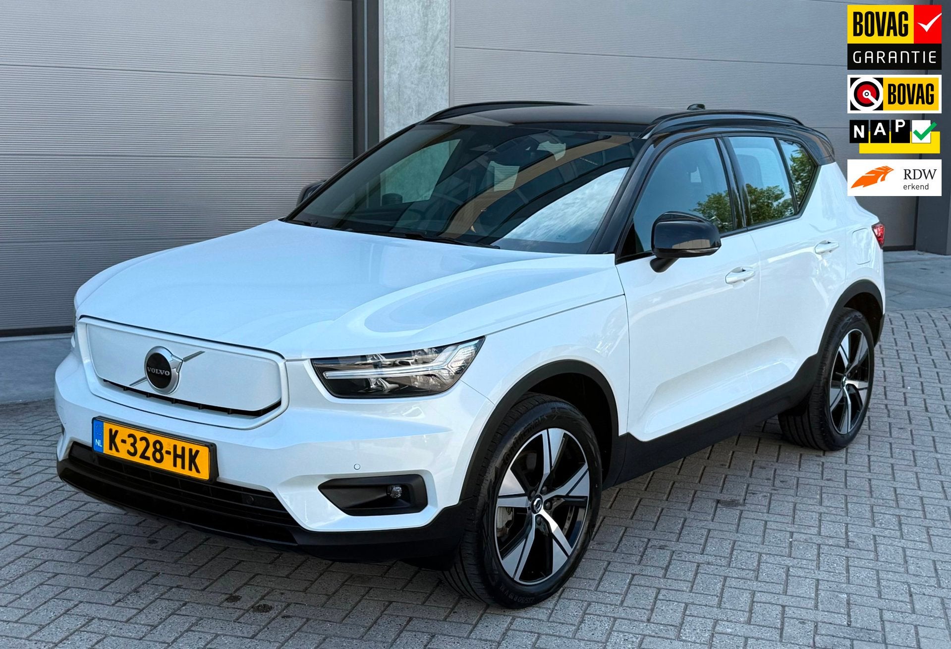 Volvo XC40 Recharge P8 AWD R-Design Wit 2020 NAP|CAM|SOH94%, Auto's, 1300 min, Gebruikt, Zwart, Wit