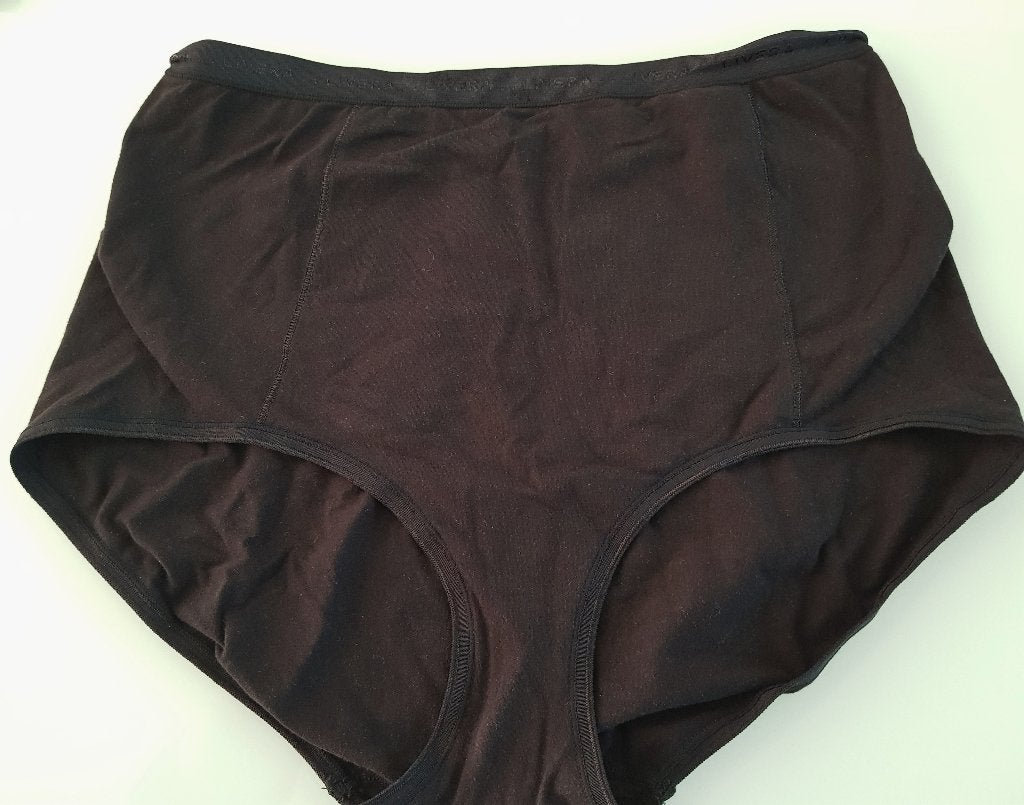 Livera corrigerende Slip 46/48, Livera, Verzenden, Zwart, Slip