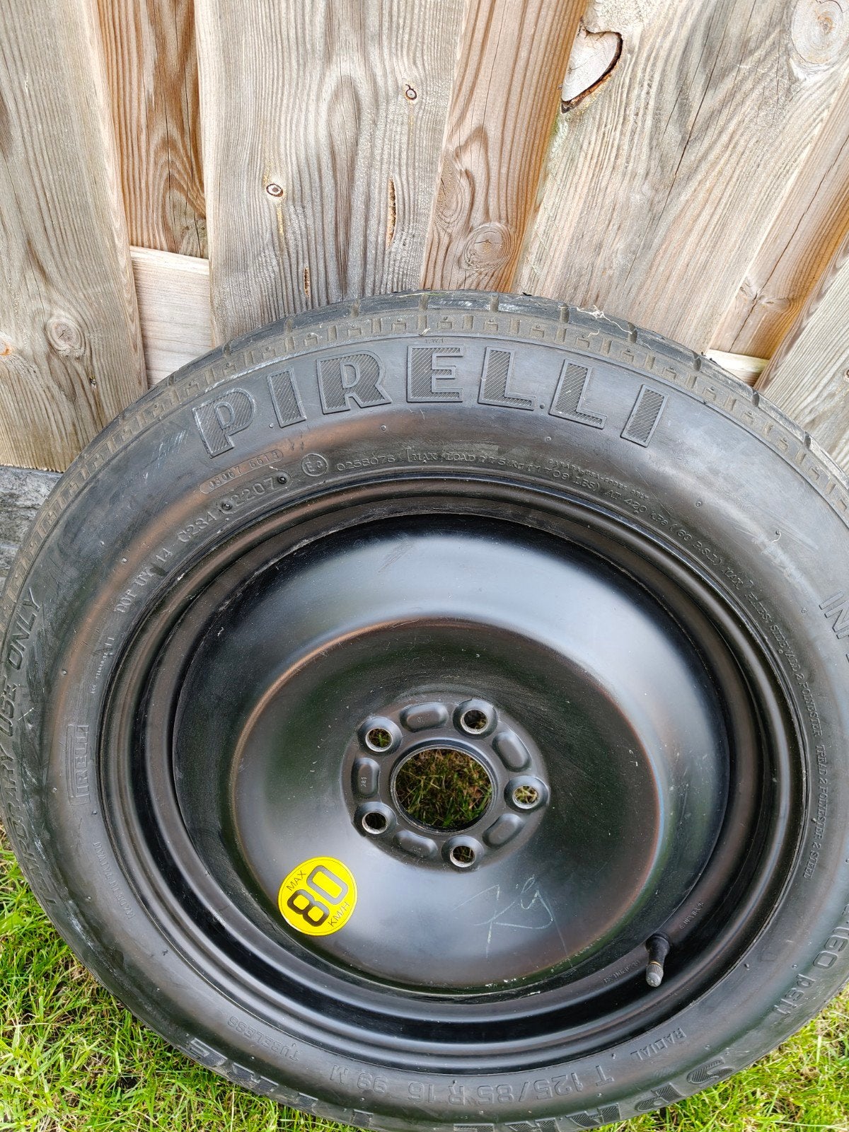 Pirelli thuiskomer T125/85 R16 99M, Ophalen, Gebruikt, 16 inch, Band(en)
