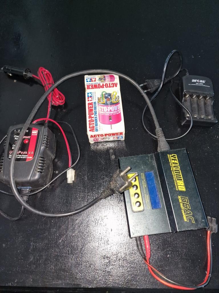 RC laders en motor voor RC auto, Ophalen of Verzenden, Gebruikt, Overige schalen, Onderdeel