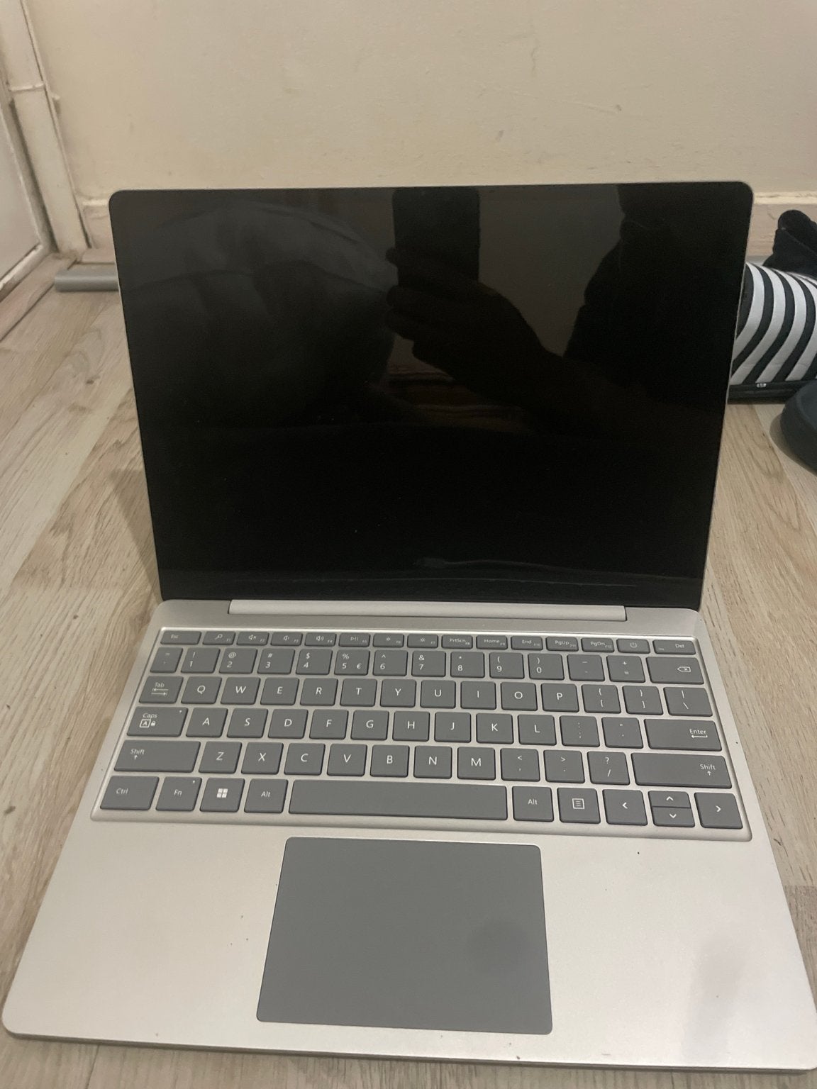 Microsoft Surface Laptop Go - Compacte en stijlvolle laptop, Qwerty, Ophalen of Verzenden, Zo goed als nieuw, Met touchscreen