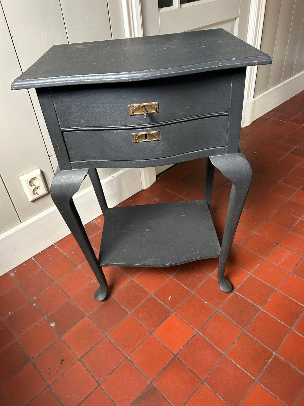 Antiek nachtkastje/bijzettafel met opbergruimte, Antiek en Kunst, Ophalen