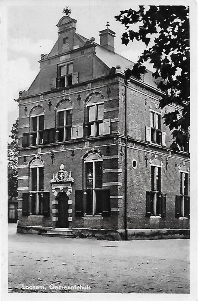 Lochem Gemeentehuis Ansichtkaar uit 1965 (A2229, Ophalen of Verzenden, 1960 tot 1980, Gelopen, Gelderland