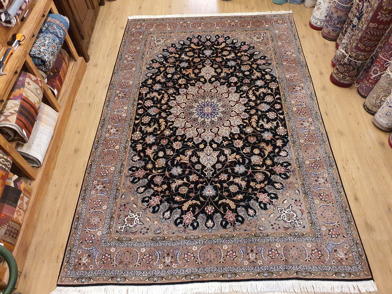 Handgeknoopt perzisch tapijt tabriz 50raj 323x2020, Info@SlatsAntiek.nl, Tweedehands, Perzisch, 200 cm of meer