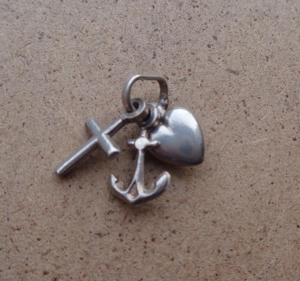 zilveren vintage bedel hoop, geloof, liefde [298], Sieraden, Tassen en Uiterlijk, Bedels, Overige merken, Verzenden, Zo goed als nieuw