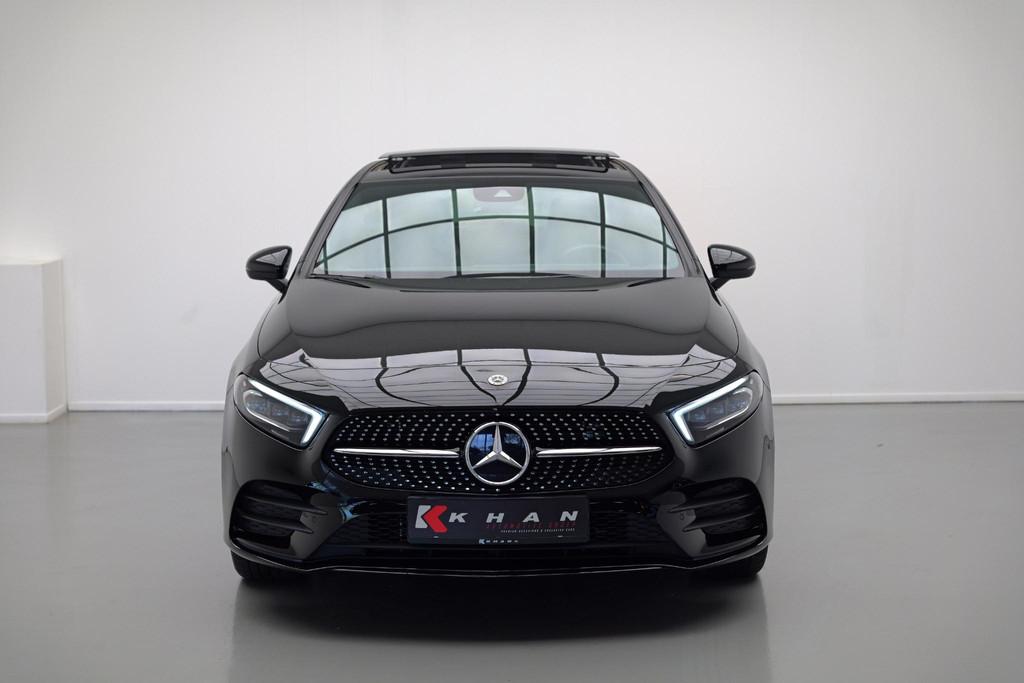 Mercedes-Benz A-klasse A250e AMG Line |Pano|Ambient|Camera|, Auto's, Gebruikt, 4 cilinders, 16 kWh, Leder en Stof