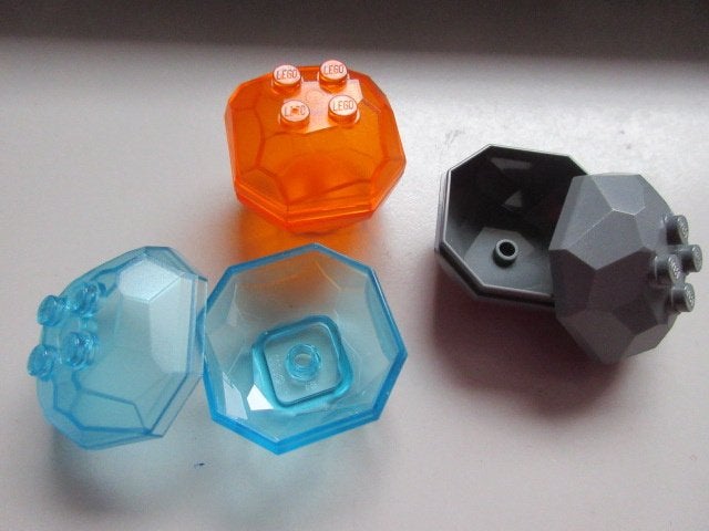 nr. 5670b, 3 rotsblokken, 4x4x3., Ophalen of Verzenden, Zo goed als nieuw, Complete set, Lego