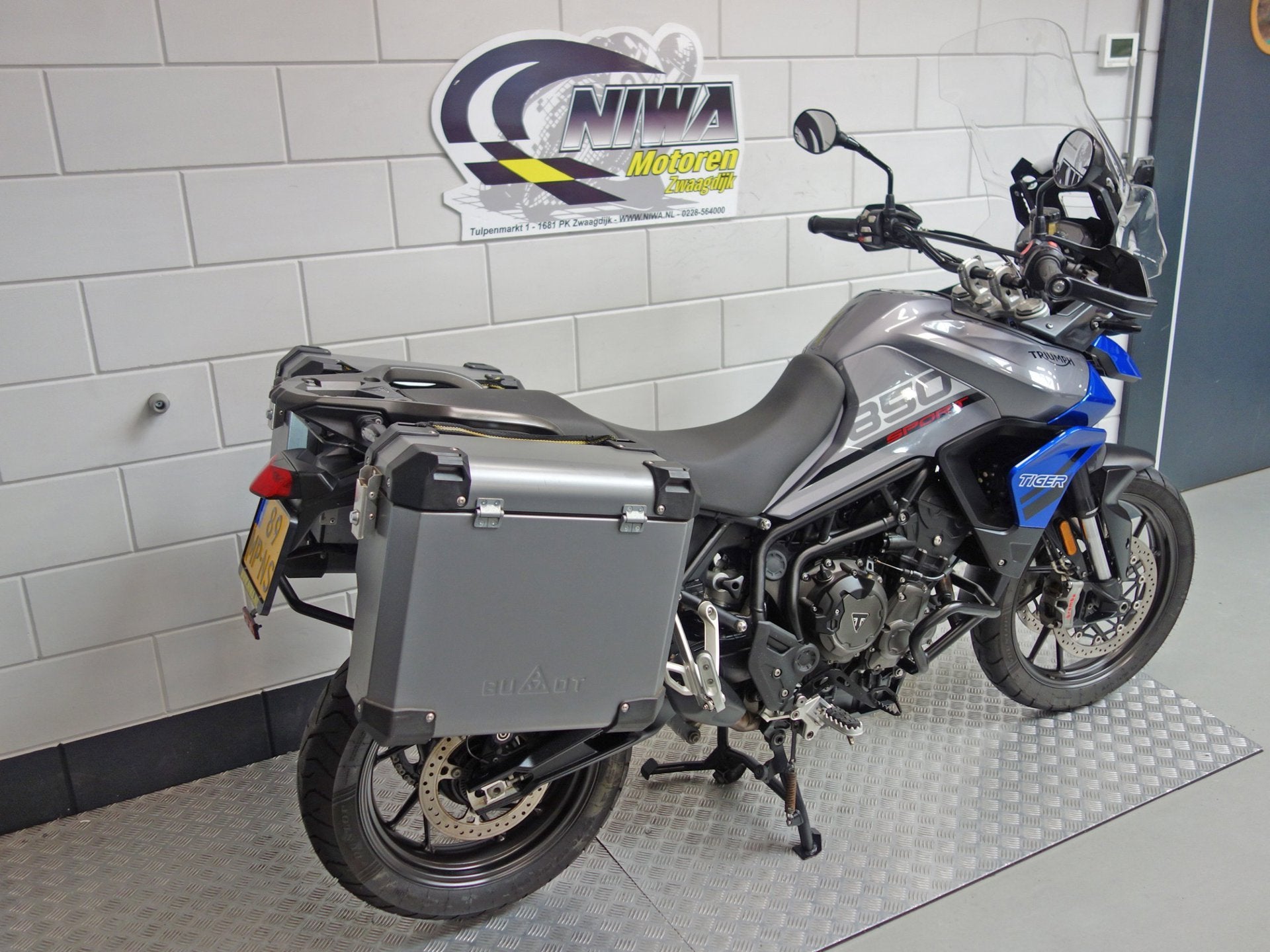 Triumph Tiger 850 Sport, Motoren, 888 cc, ABS, Meer dan 35 kW, Toermotor