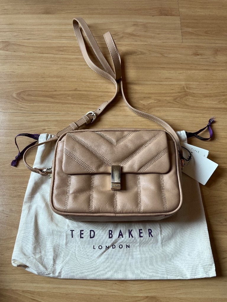 Ted Baker nieuw camel quilted camera bag + gratis verzenden, Verzenden, Nieuw, Overige kleuren, Schoudertasje