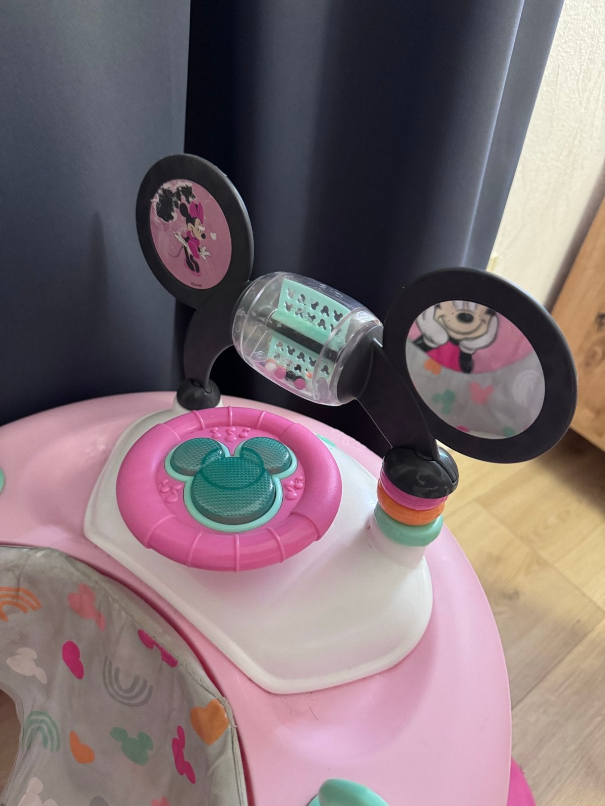 Minnie Mouse loopstoel met geluid en wieltjes, Ophalen, Gebruikt, Overige typen, Met geluid