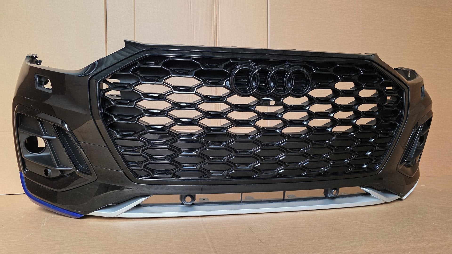 Voorbumper Audi Q5 80A Facelift Origineel Bumper 2021-2025, Gebruikt, -, Voor, Ophalen of Verzenden