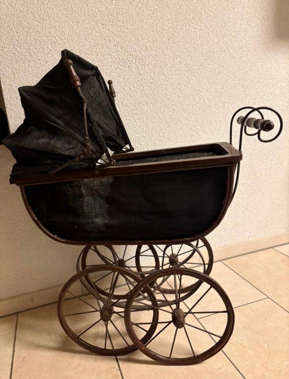 Vintage Poppenwagen met Twee Antieke Poppen, Ophalen, Gebruikt, Pop