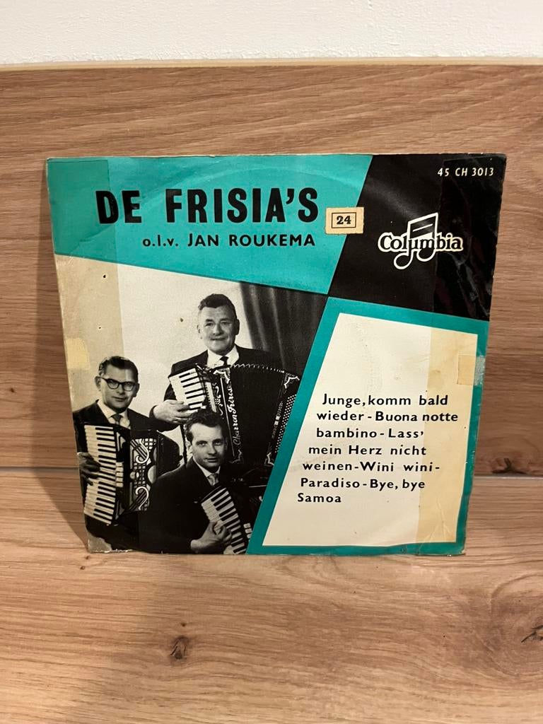 De Frisia’s, Ophalen of Verzenden, Zo goed als nieuw, Nederlandstalig