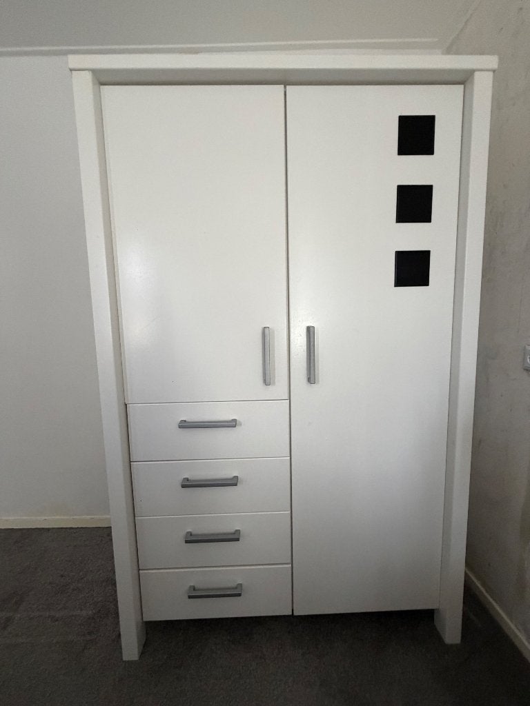 Kinderen kledingkast, Kinderen en Baby's, Kinderkamer | Commodes en Kasten, Gebruikt, Kast, 105 cm of meer, Ophalen of Verzenden