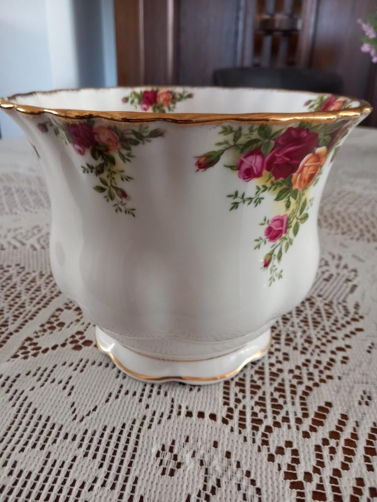 Royal Albert Old Contry Rose grote bloempot., Ophalen