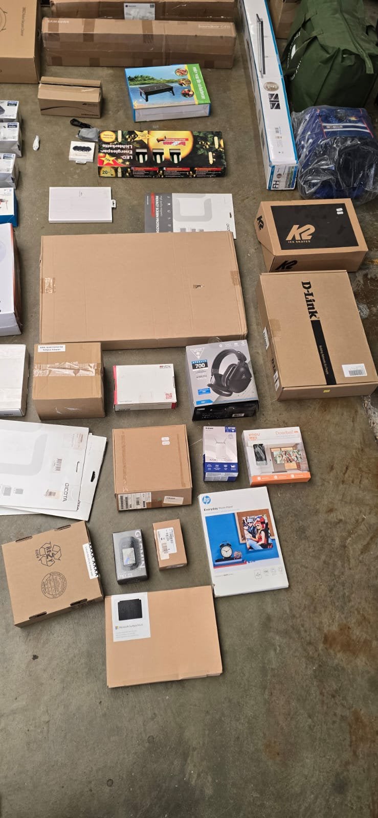 partij handel - rest partij - opruiming 2 pallets +\- 250 st, Zakelijke goederen, Ophalen, Overige categorieën, Alles, Alles