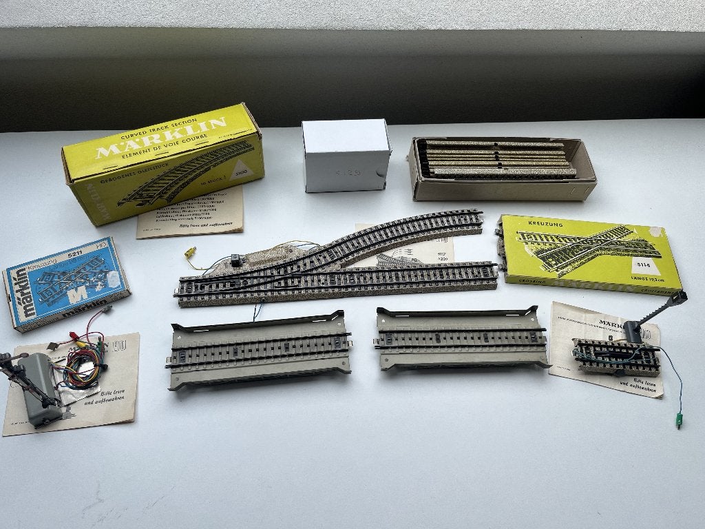Kaveltje M rails, Hobby en Vrije tijd, Wisselstroom, Gebruikt, Rails, Ophalen of Verzenden