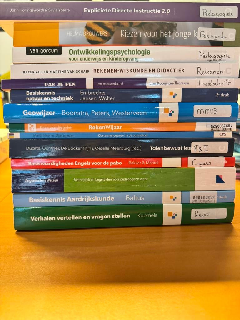 Compleet boekenpakket PABO – 1e jaar + extra naslagwerken, Ophalen of Verzenden, Alpha, Zo goed als nieuw, HBO