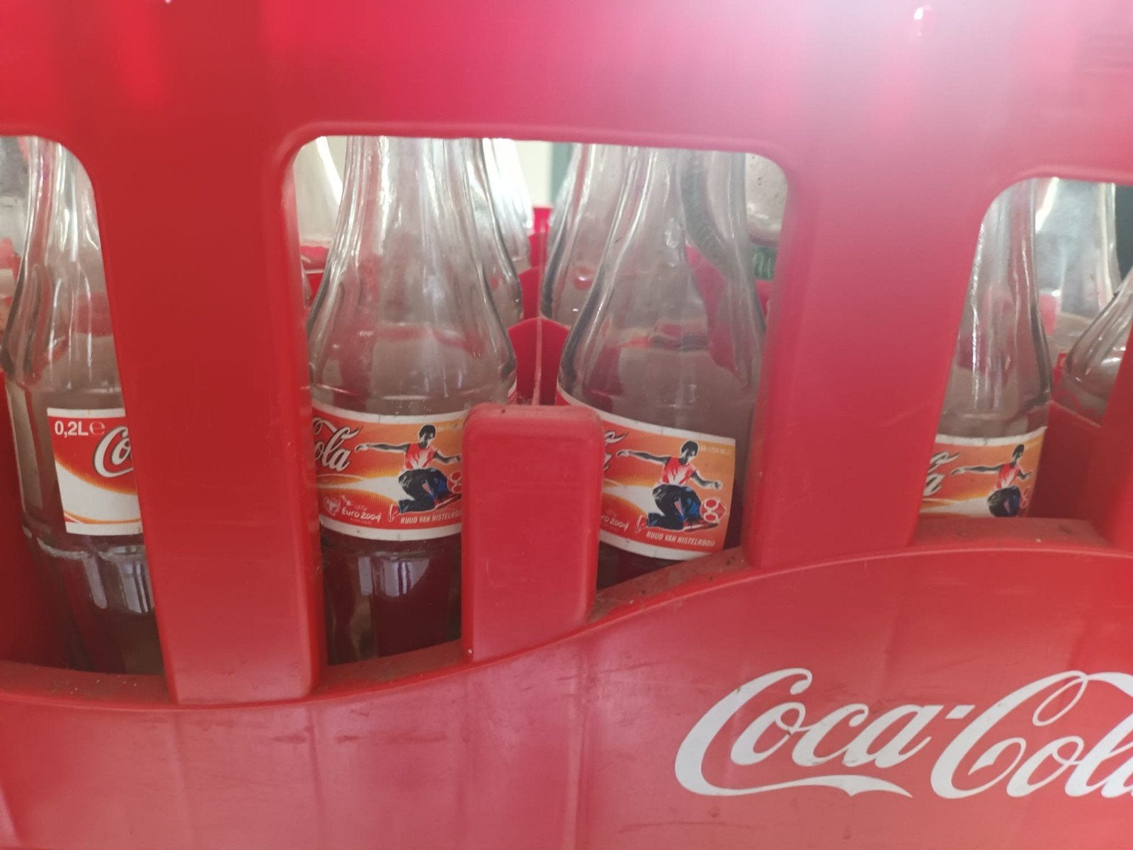 24 zijnde het zelfde er missen er 2Coca-Cola Euro 2004 voetb, Verzamelen, Ophalen of Verzenden