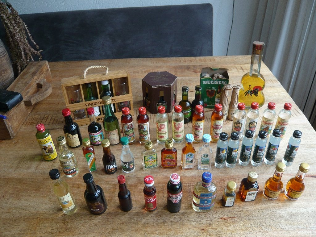 verzameling volle miniatuur drankflesjes, Verzamelen, Complete verzamelingen en Collecties, Ophalen of Verzenden