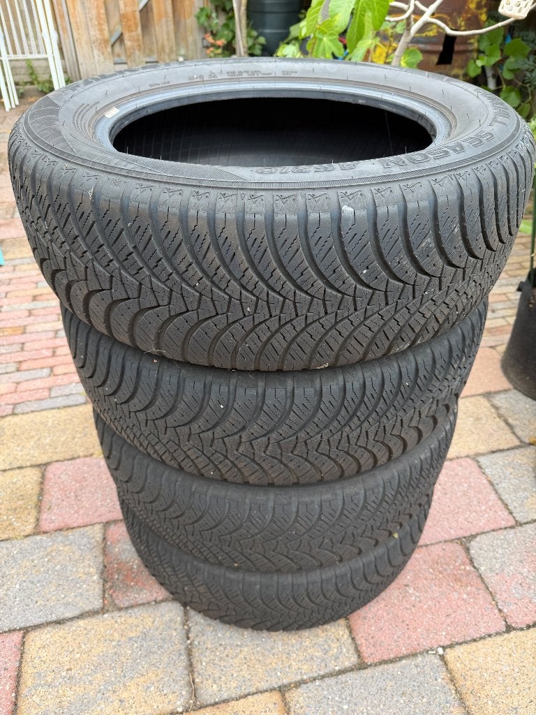 Falken All Season banden, Auto-onderdelen, Ophalen, 17 inch, All Season, Band(en)