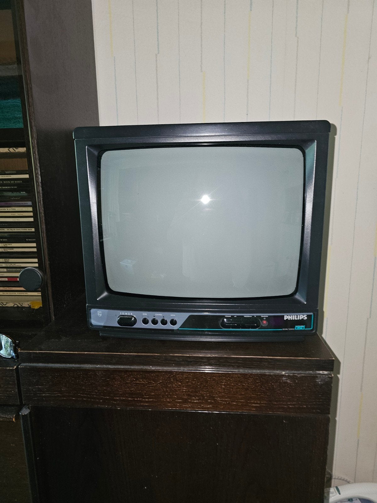 vintage kleine Philips kleuren tv, Ophalen, Philips