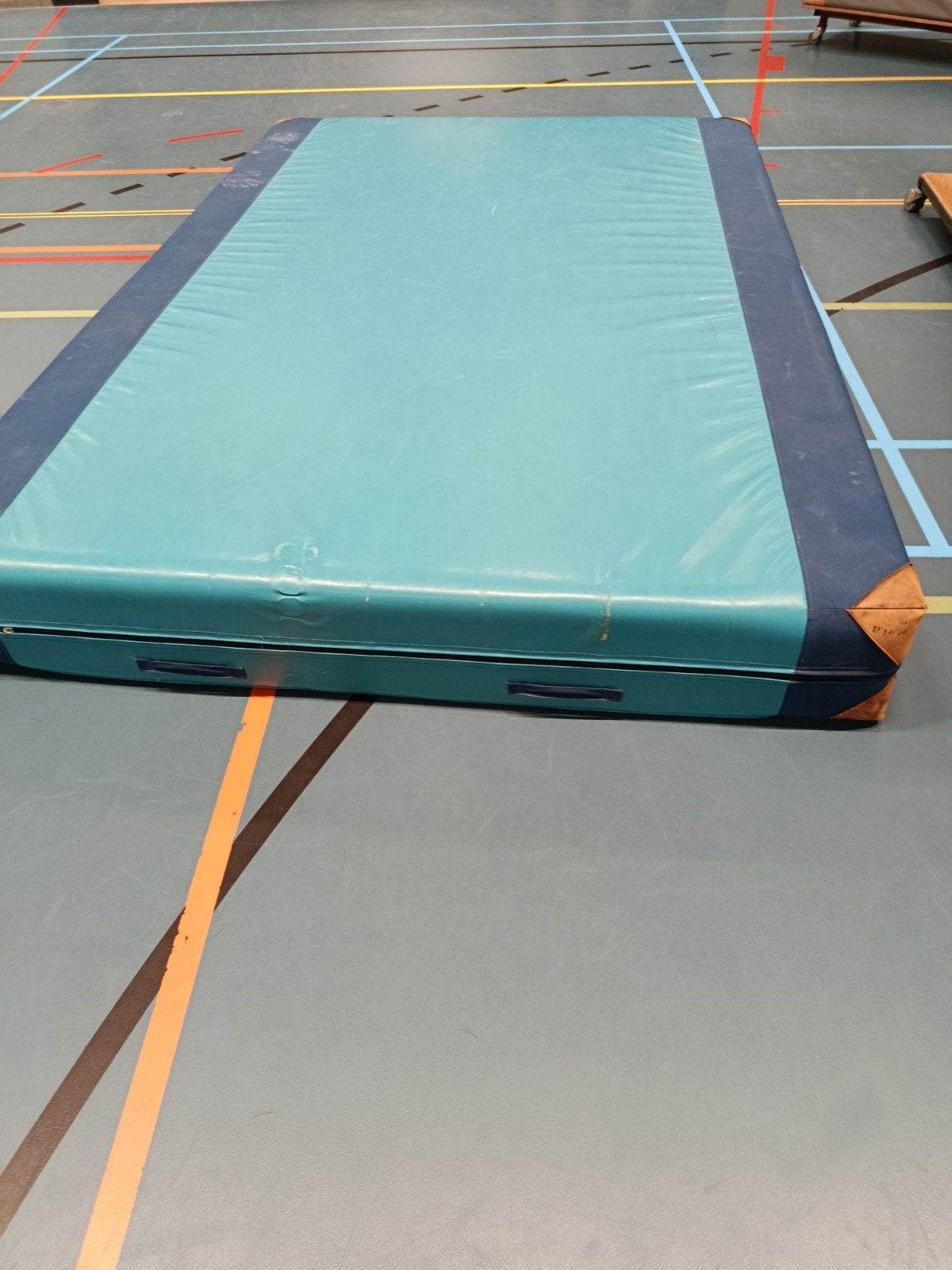 Valmat turnen Bosan 3x2 meter - beschadigd, Sport en Fitness, Turnen, Ophalen, Gebruikt, Maat 36 t/m 42, Blauw