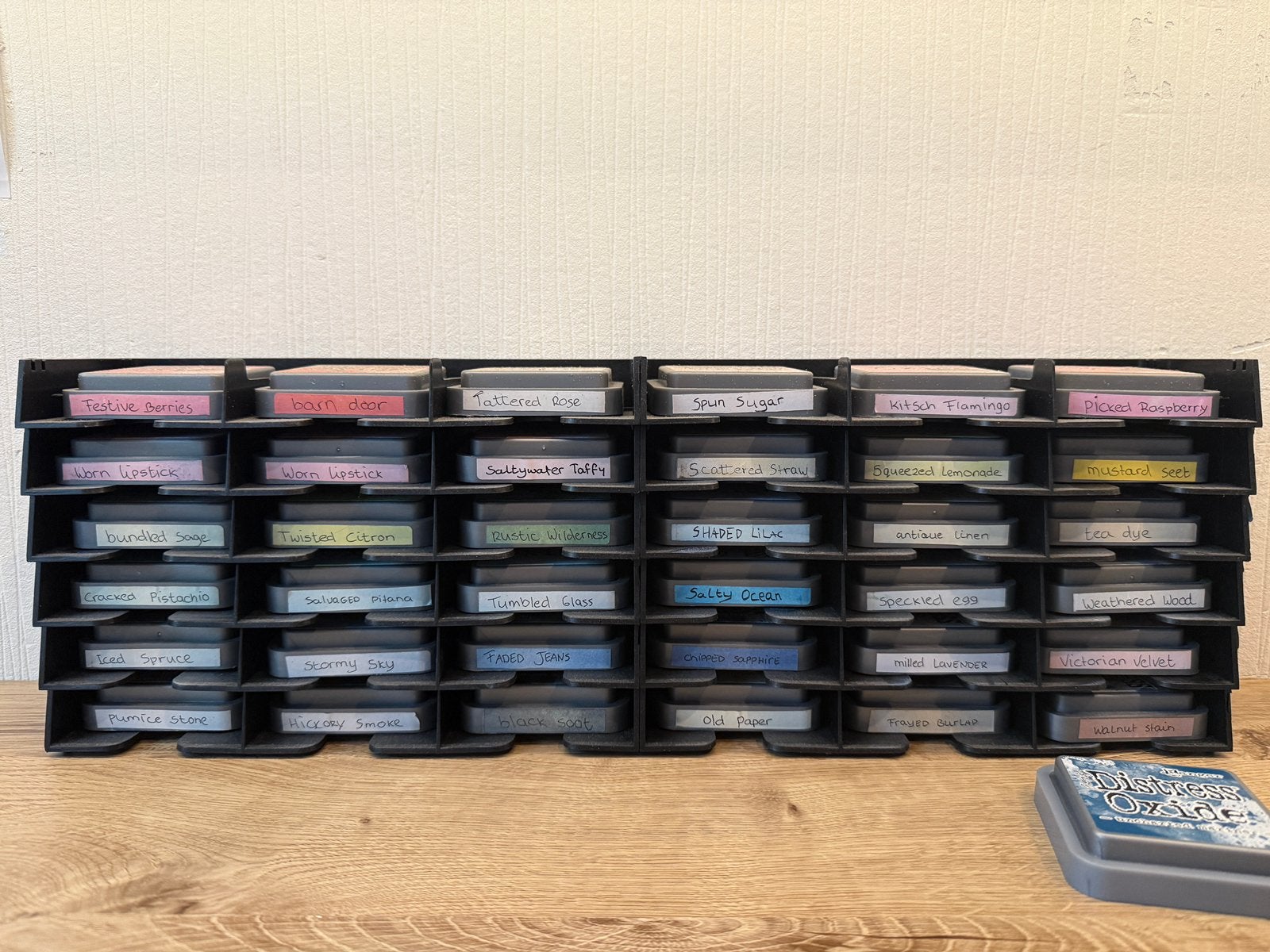 Distress Oxide (Ranger) in 37 kleuren, Hobby en Vrije tijd, Ophalen of Verzenden, Zo goed als nieuw