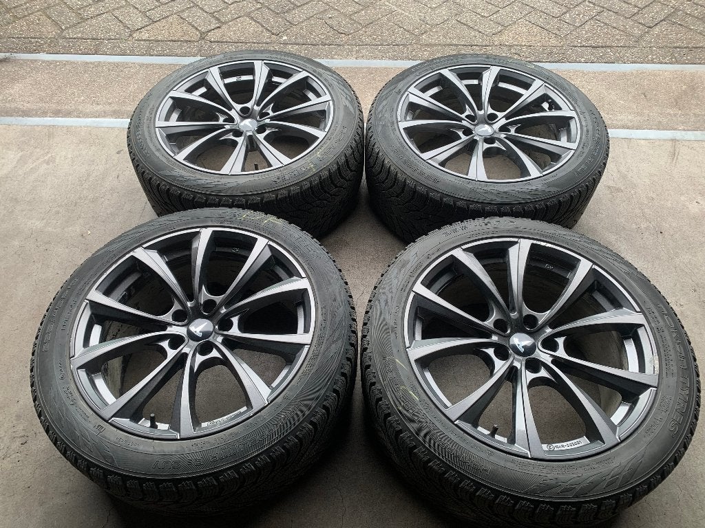 TESLA MODEL Y  OZ VELGEN + BANDEN 255 45 R19 + NIEUWE BLE, 19 inch, Gebruikt, 255 mm, .