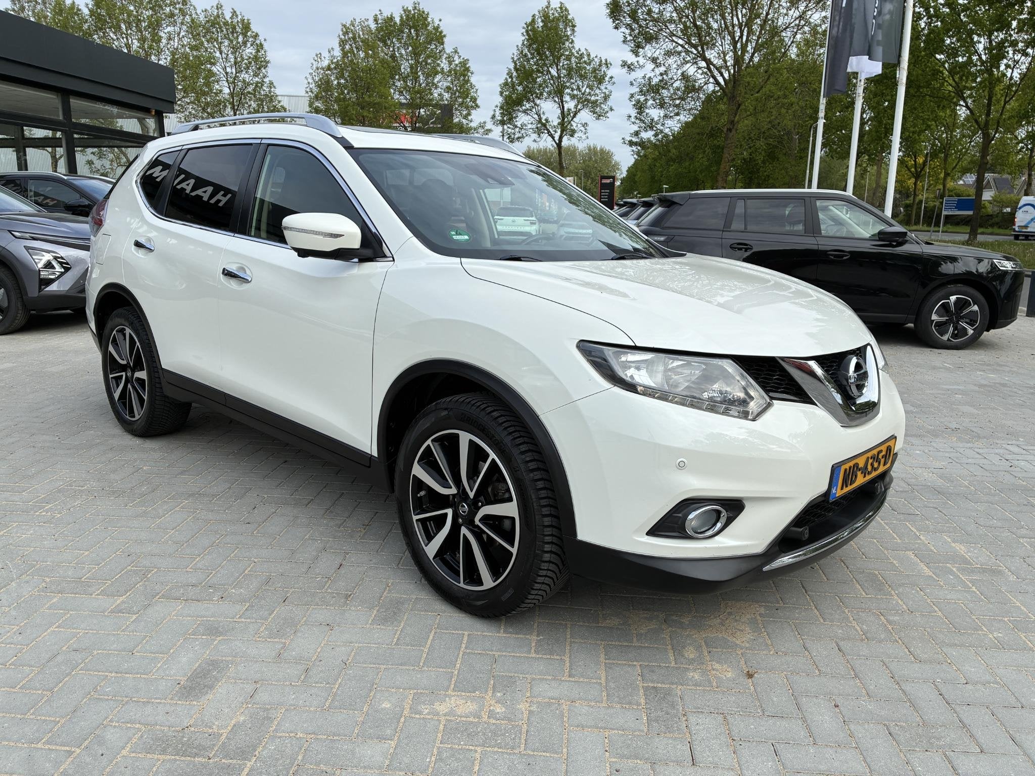 Nissan X-Trail 1.6 DIG-T N-Connecta | ECC | Navigatie | Pano, Auto's, Voorwielaandrijving, 4 cilinders, Origineel Nederlands, Handgeschakeld