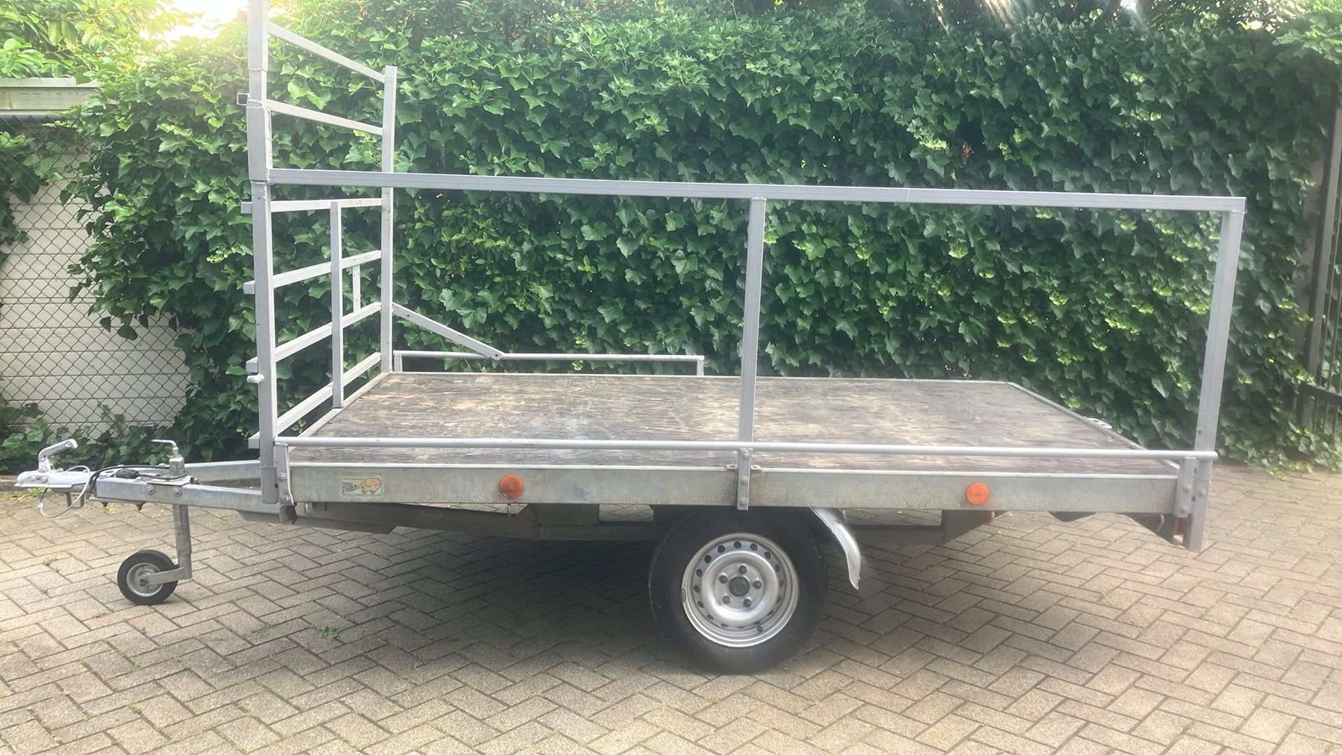 Plateauwagen, Ophalen, Gebruikt