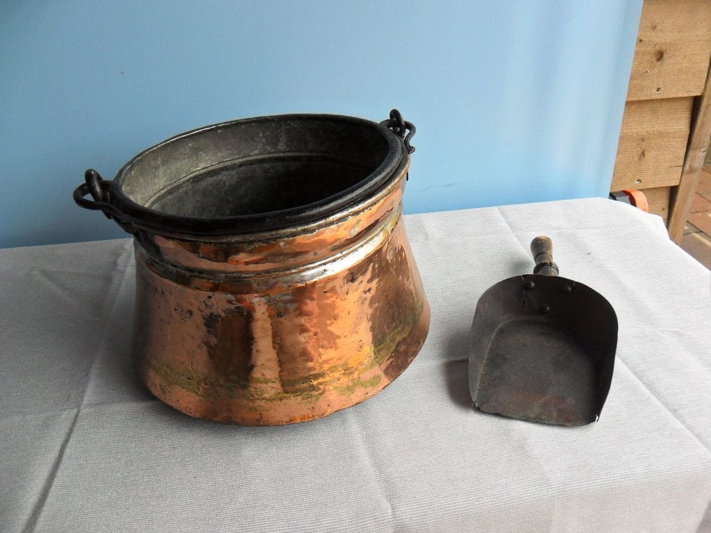 Antieke koperen ketel met schep - open haard bak, Ophalen of Verzenden, Koper