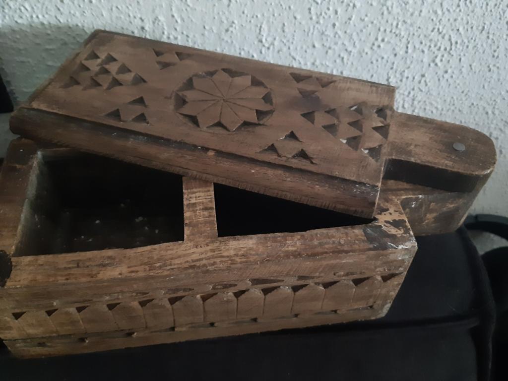 Kruidenbakje vakkenbak met schuifdeksel koloniaal sober, Antiek en Kunst, Curiosa en Brocante, Ophalen of Verzenden