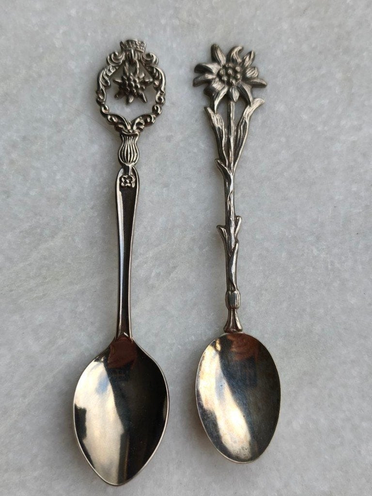 2 Verzilverde Lepeltjes "Edelweiss", Antiek en Kunst, Ophalen of Verzenden