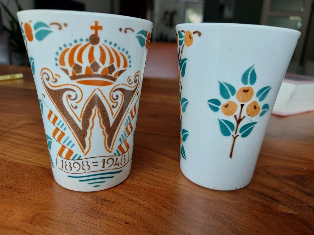 2 Gedenkbekers Koningin Wilhelmina 40-jarig Jubileum, Ophalen of Verzenden