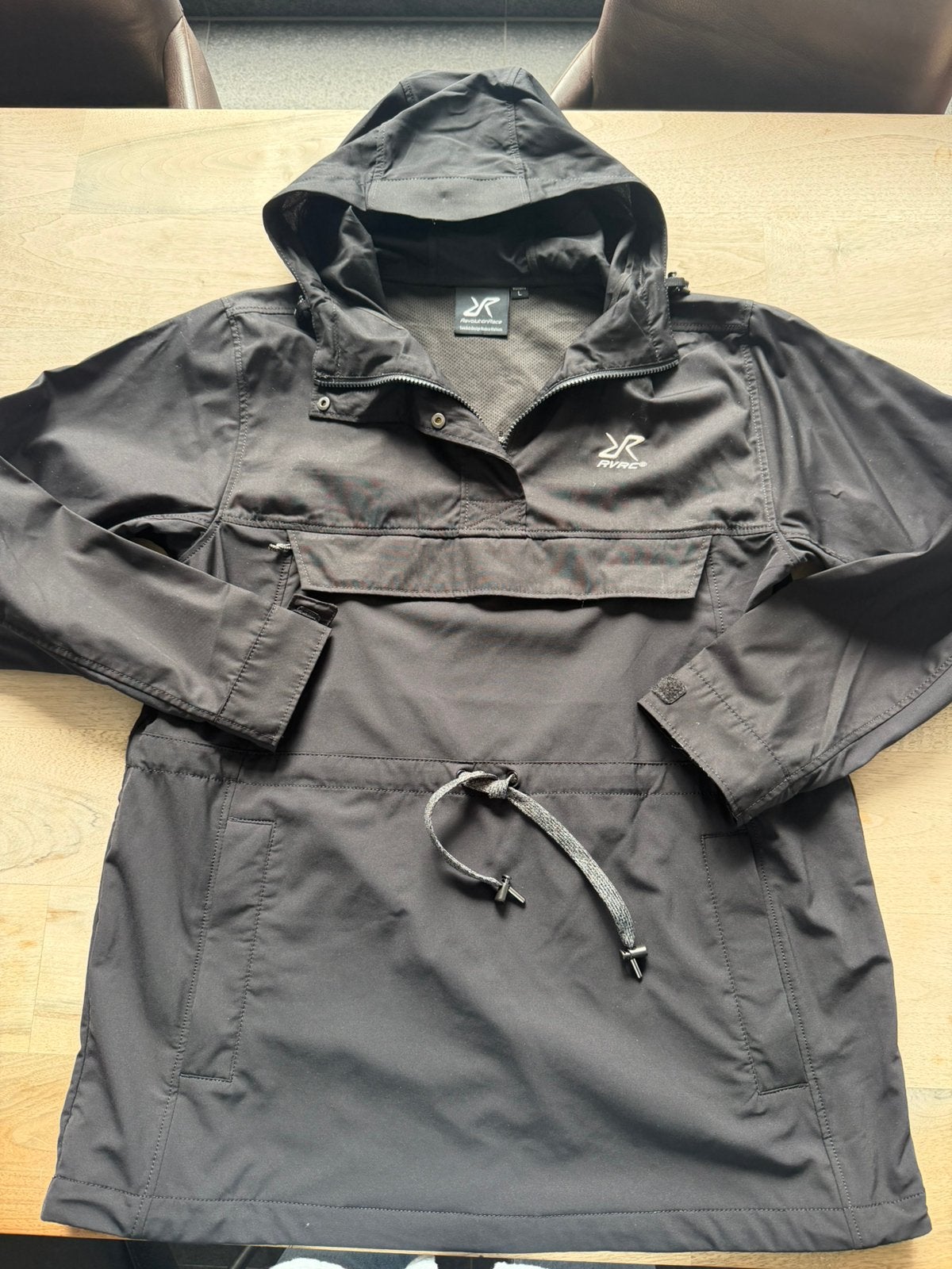 Outdoor jack van Revolution Race maat L, Ophalen of Verzenden, Nieuw, Kleding